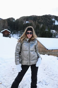 Vestes><noscript><img width=