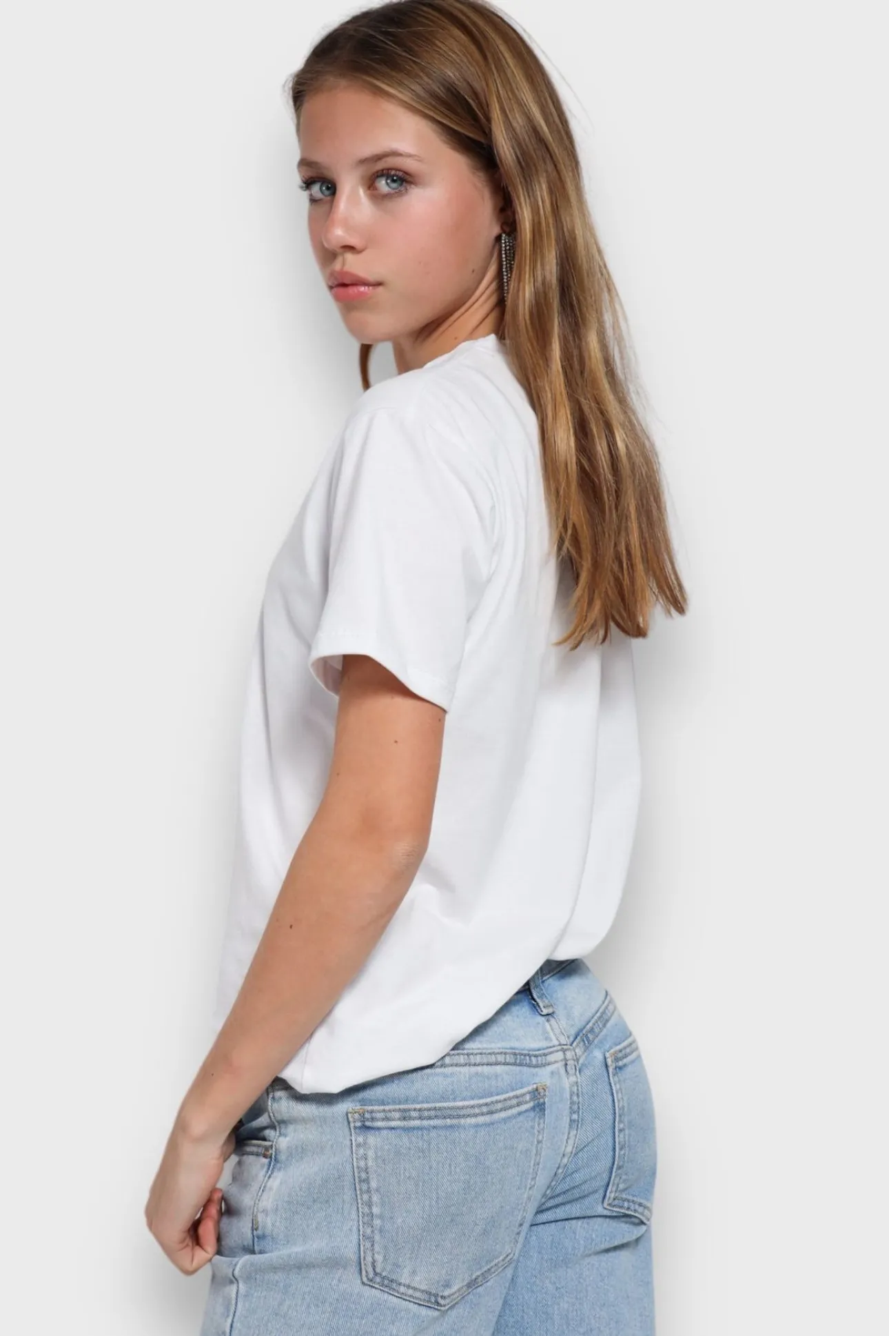 T-Shirts>Meet Me There Ribbon T-Shirt